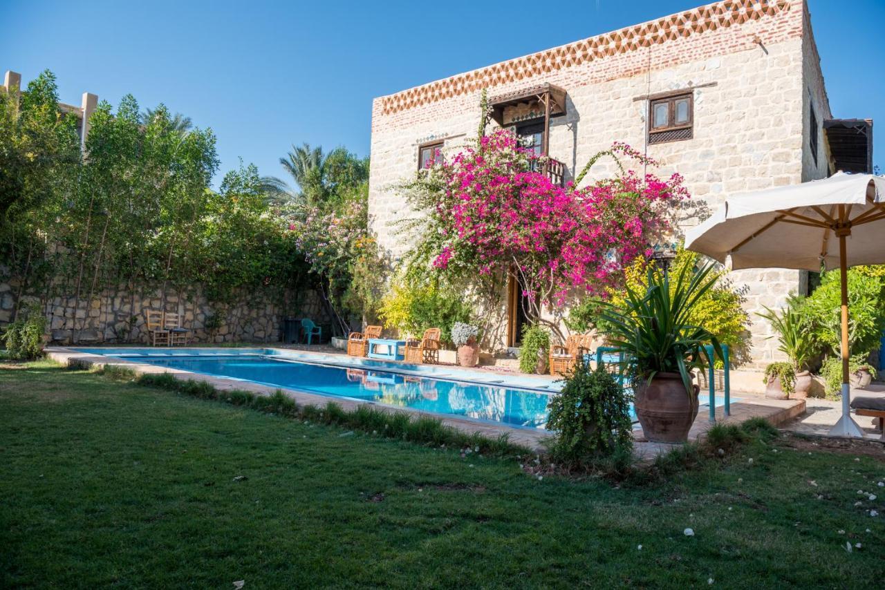 Zad Elmosafer Villa - Tunis Village Экстерьер фото
