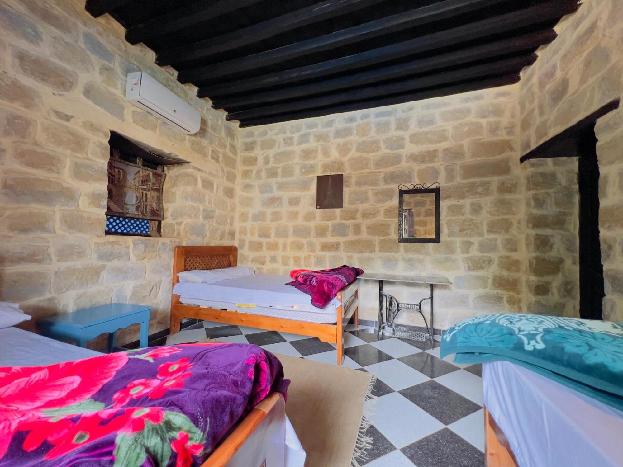 Zad Elmosafer Villa - Tunis Village Экстерьер фото