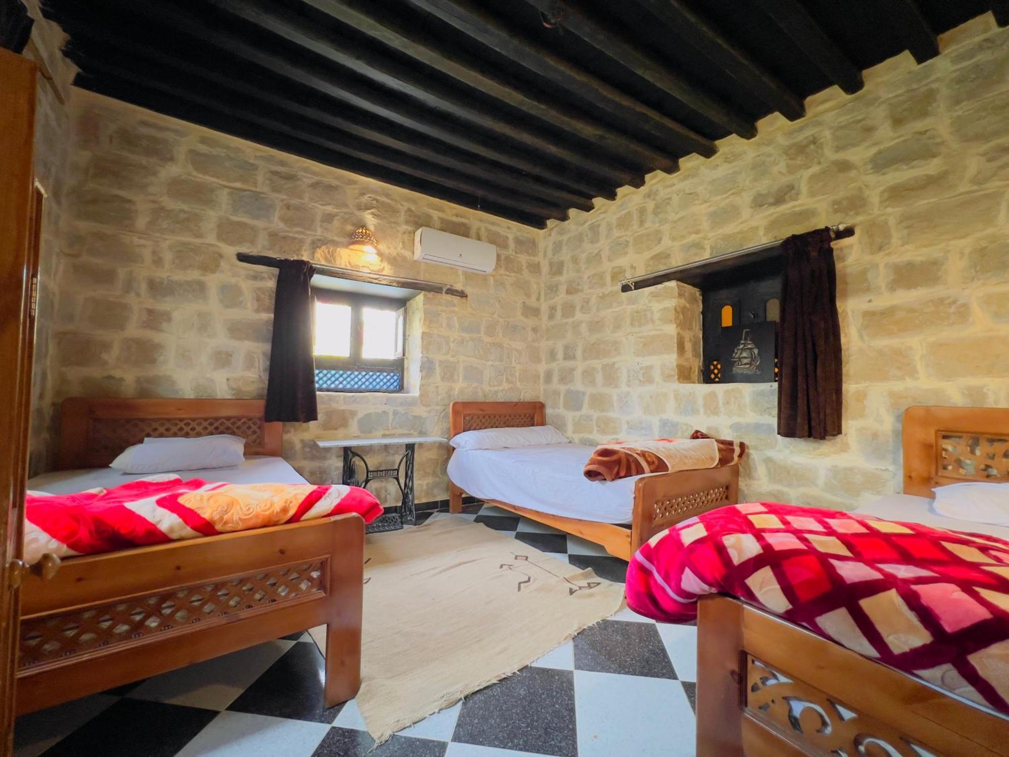 Zad Elmosafer Villa - Tunis Village Экстерьер фото