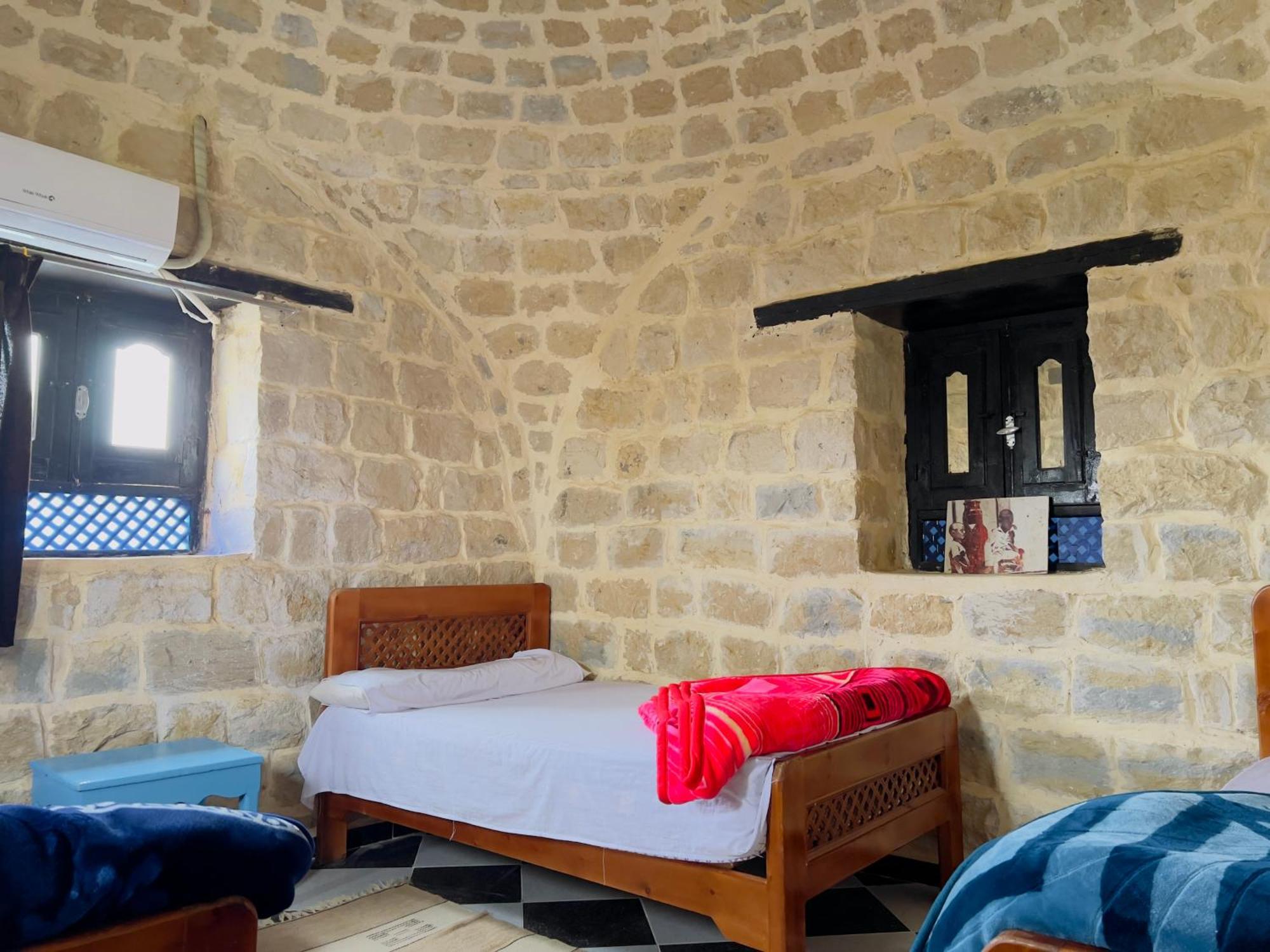 Zad Elmosafer Villa - Tunis Village Экстерьер фото
